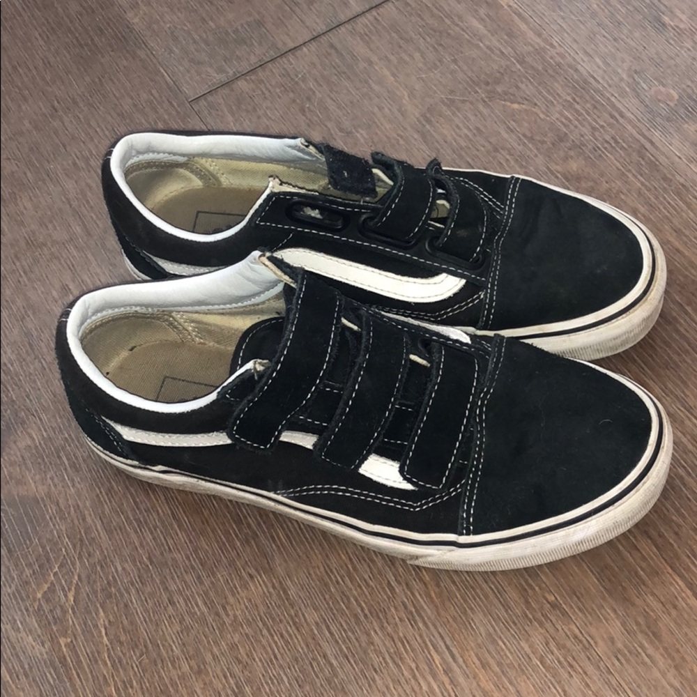black velcro vans